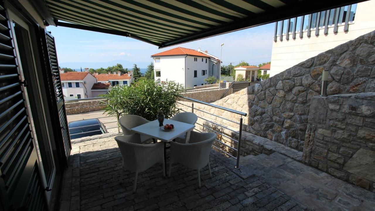 Apartments Adria Malinska Kültér fotó
