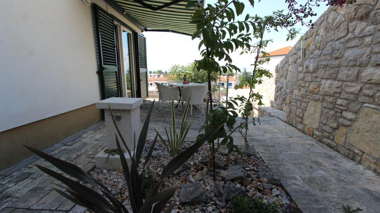 Apartments Adria Malinska Kültér fotó