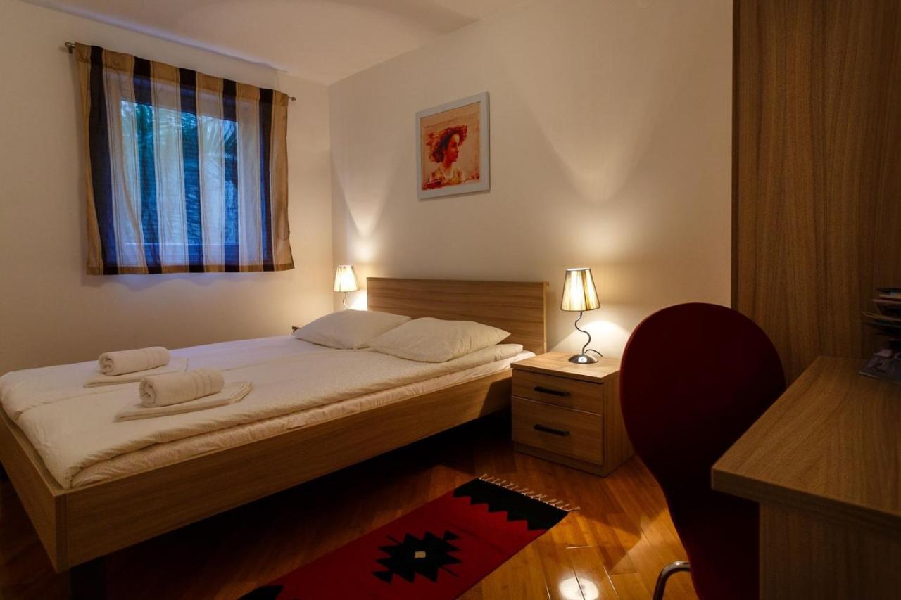 Apartments Adria Malinska Kültér fotó