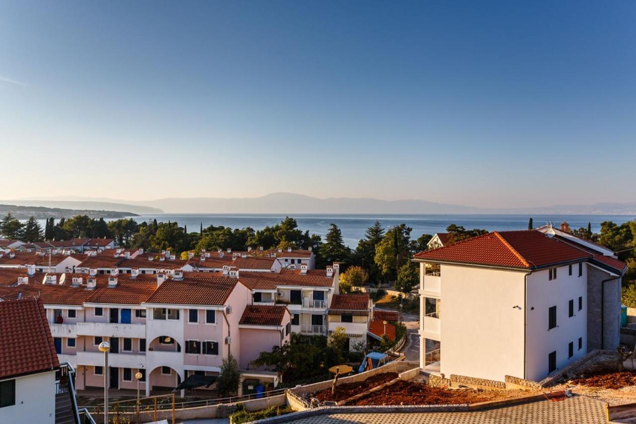 Apartments Adria Malinska Kültér fotó